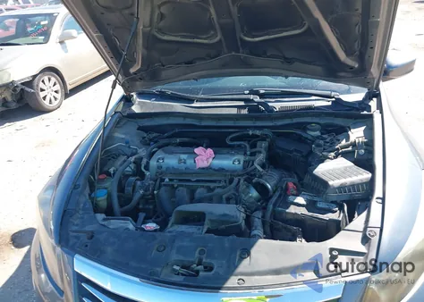 2011 Honda Accord 2.4 Ex-L z USA, uszkodzony, nr VIN 1HGCP2F80BA145524